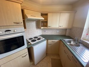 Kitchen- click for photo gallery